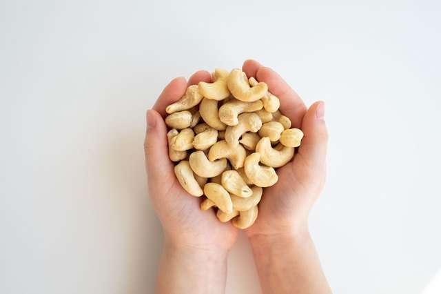 Can Cashews Help Lower the âBadâ? Cholesterol?