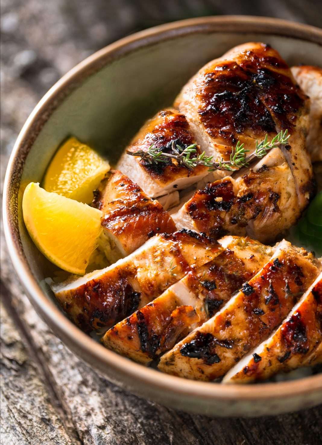 Grilled chicken breast: Yummy and healthy in your tummy!