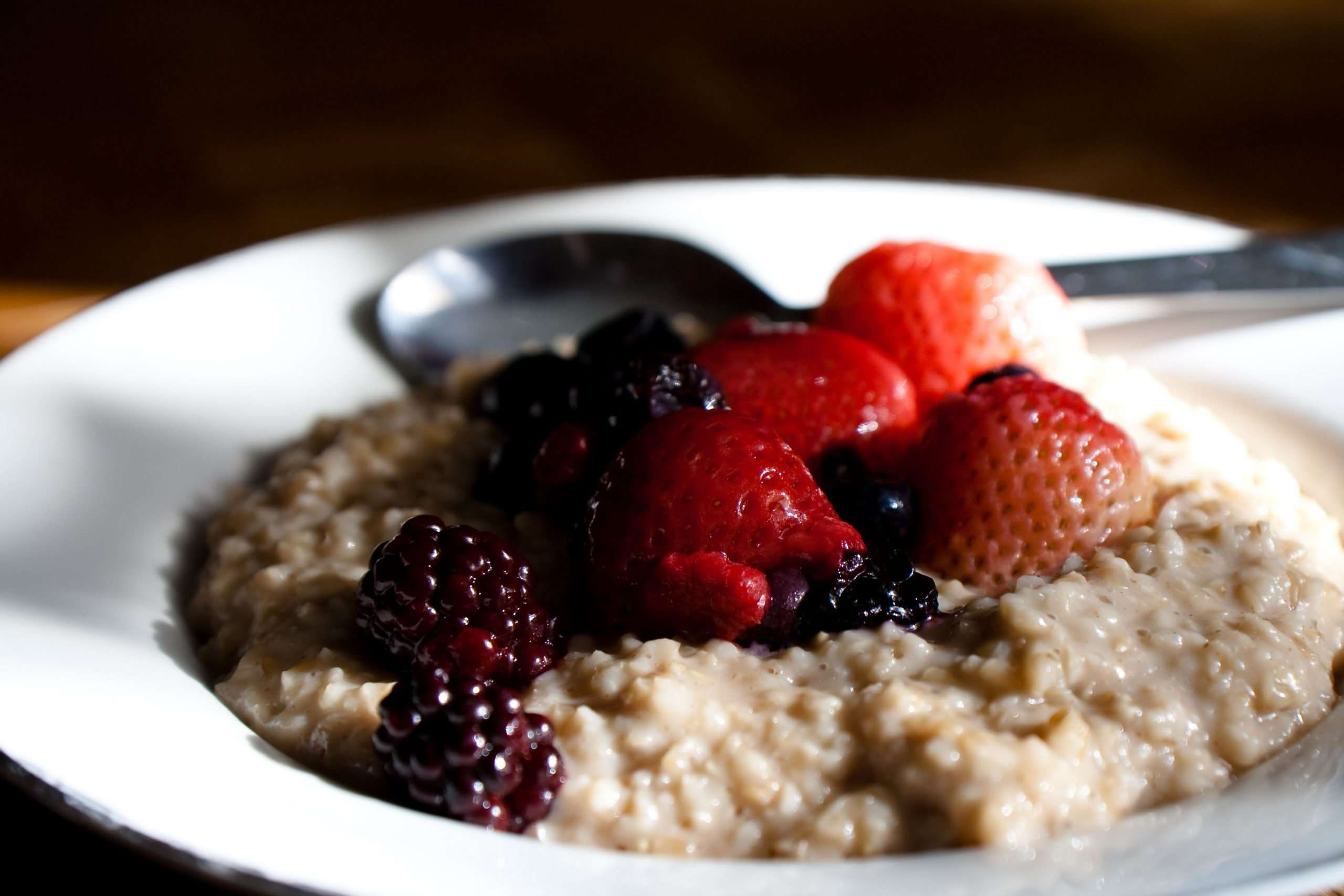 How Oatmeal Lowers Cholesterol for Heart Health